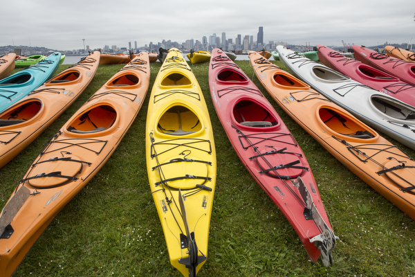 kayaks on Seattle shoreline