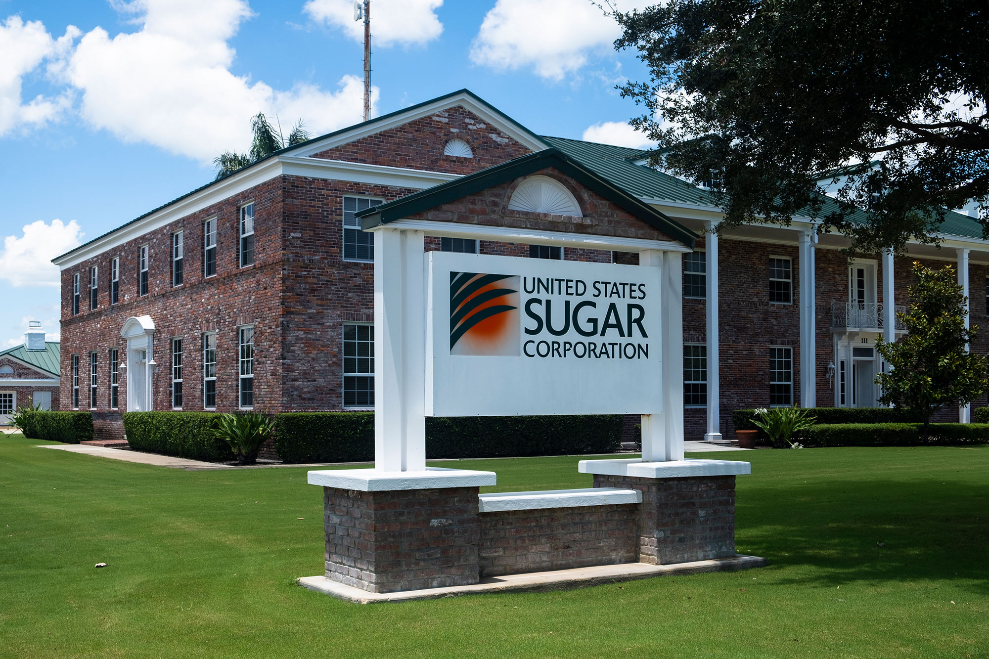 Local activists in the Glades have reported that their complaints filed to Florida government agencies have been referred to the sugar industry, including Clewiston-based U.S. Sugar.