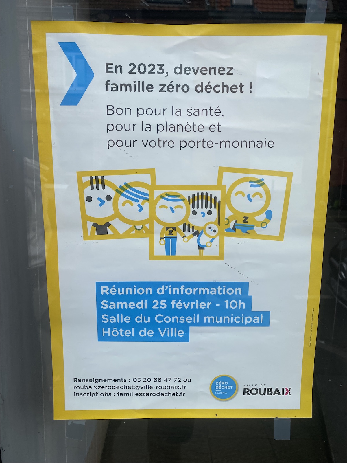 a closeup of a flyer in french